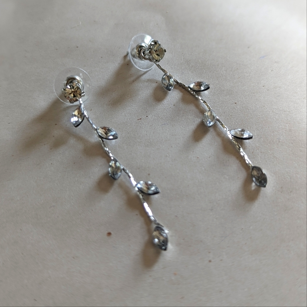 Earrings - Dangling vines